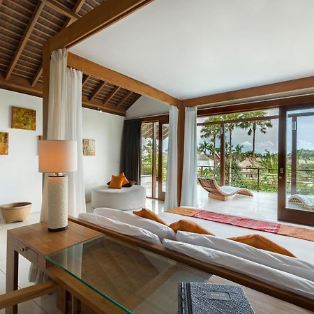 Villa Kavya - 8-Minute Walk From Berawa Beach ชังกู ภายนอก รูปภาพ