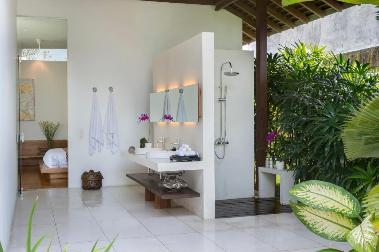 Villa Kavya - 8-Minute Walk From Berawa Beach ชังกู ภายนอก รูปภาพ