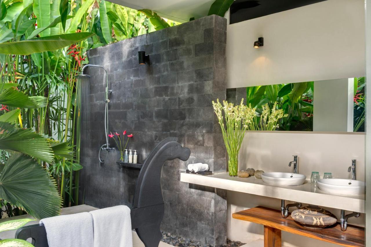 Villa Kavya - 8-Minute Walk From Berawa Beach ชังกู ภายนอก รูปภาพ