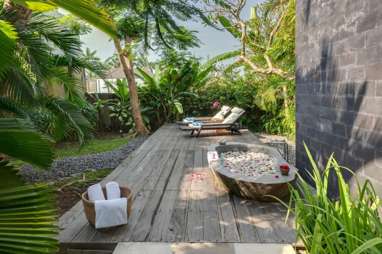 Villa Kavya - 8-Minute Walk From Berawa Beach ชังกู ภายนอก รูปภาพ