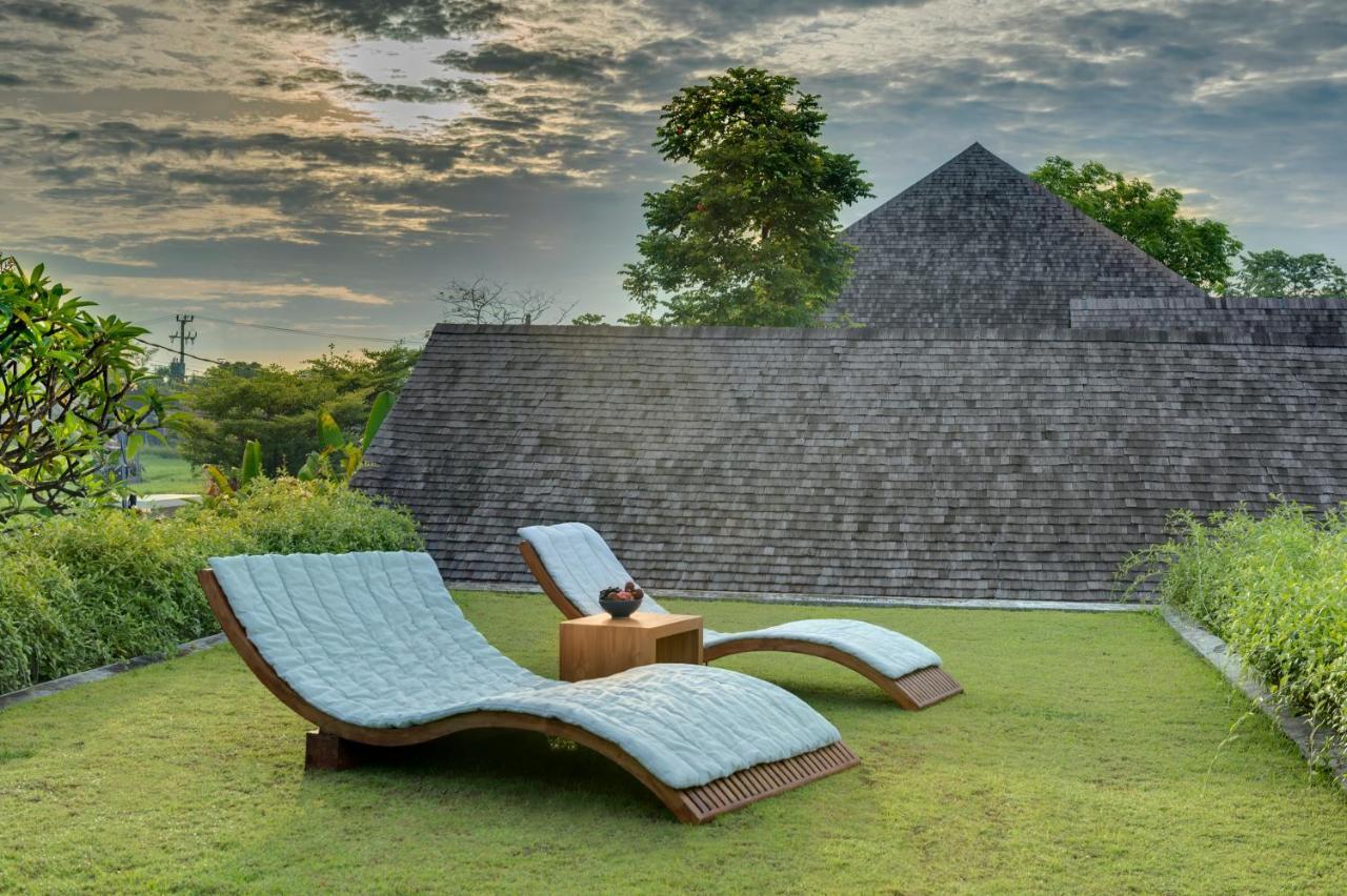 Villa Kavya - 8-Minute Walk From Berawa Beach ชังกู ภายนอก รูปภาพ